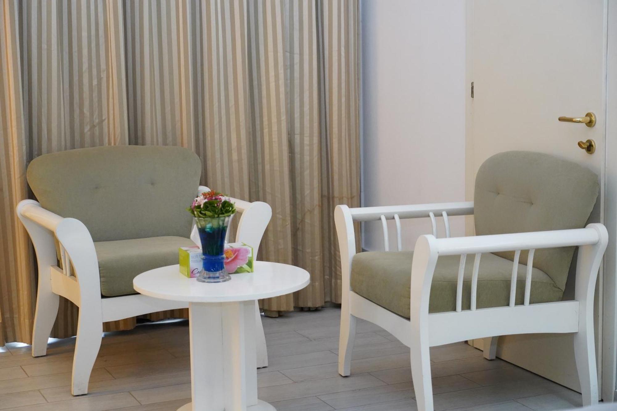 L'Amitie Hotel NʼDjamena エクステリア 写真
