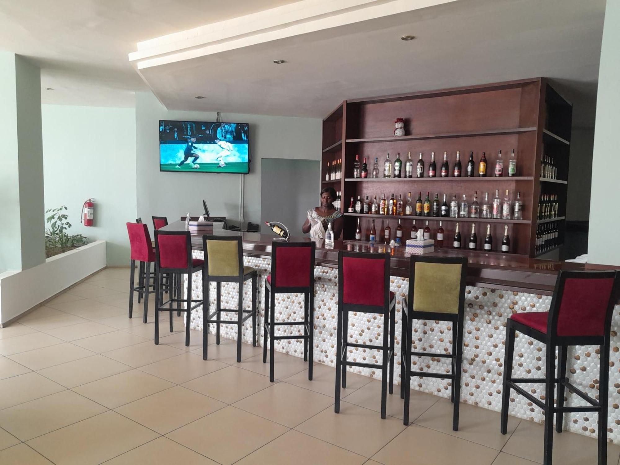 L'Amitie Hotel NʼDjamena エクステリア 写真