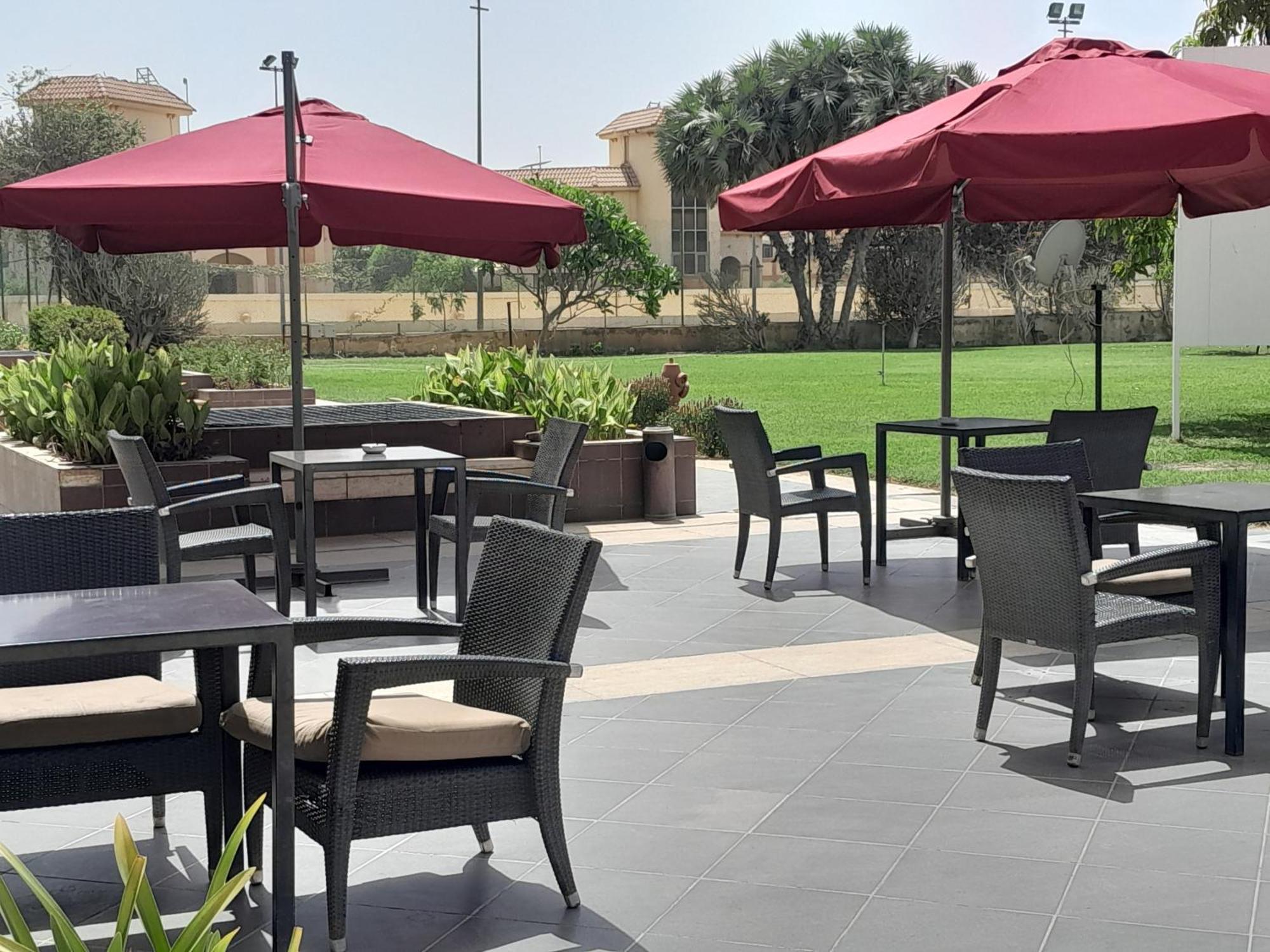 L'Amitie Hotel NʼDjamena エクステリア 写真